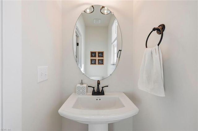 246 McCormick DR, Suffolk, VA 23434