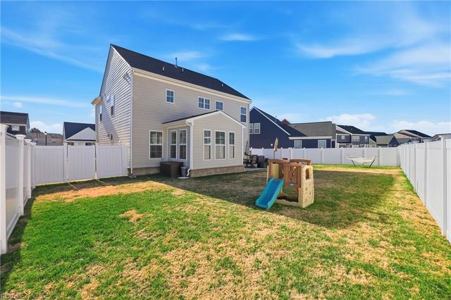 246 McCormick DR, Suffolk, VA 23434