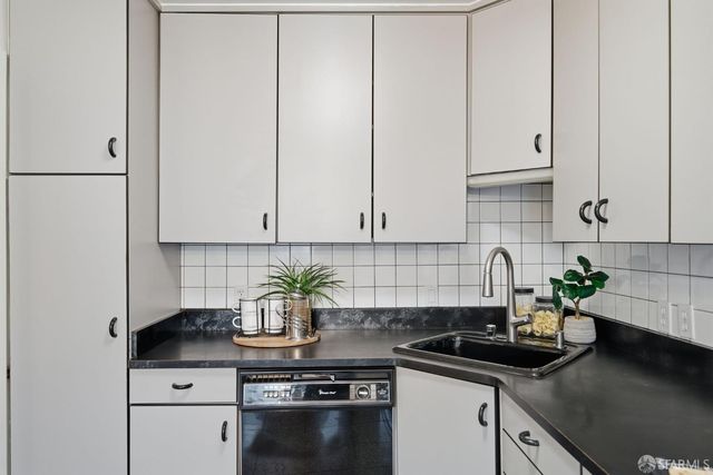 1266 47th Avenue, San Francisco, CA 94122