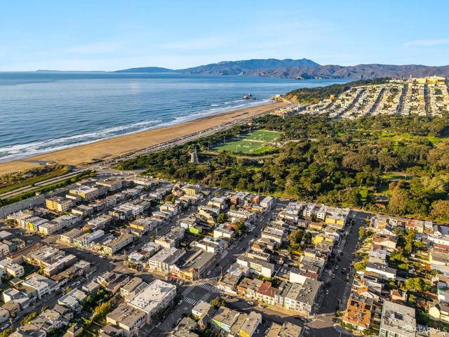 1266 47th Avenue, San Francisco, CA 94122