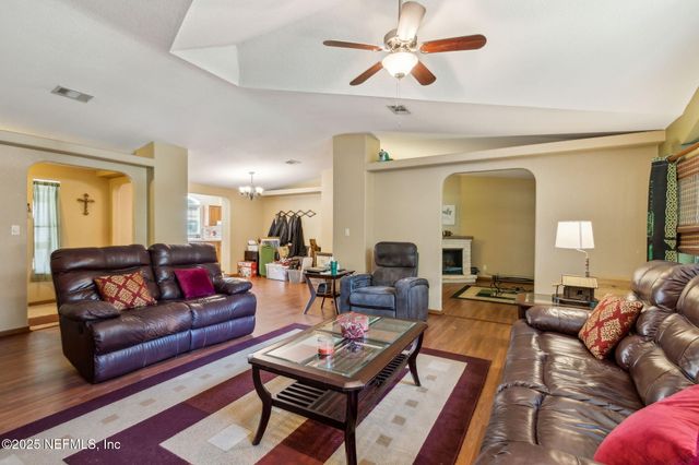 85135 MINER Road, Yulee, FL 32097