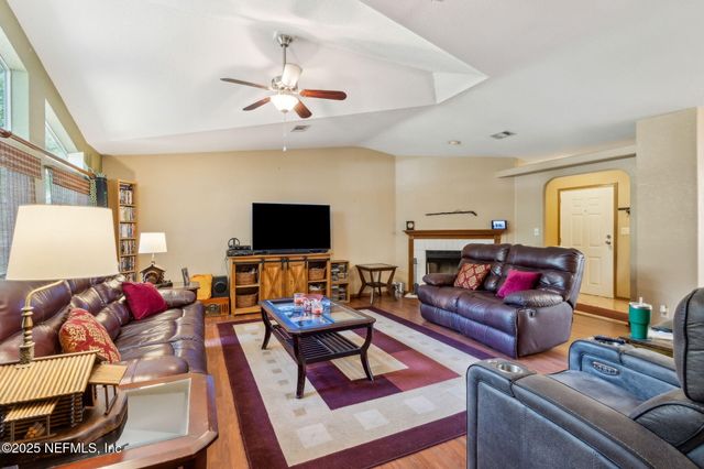 85135 MINER Road, Yulee, FL 32097