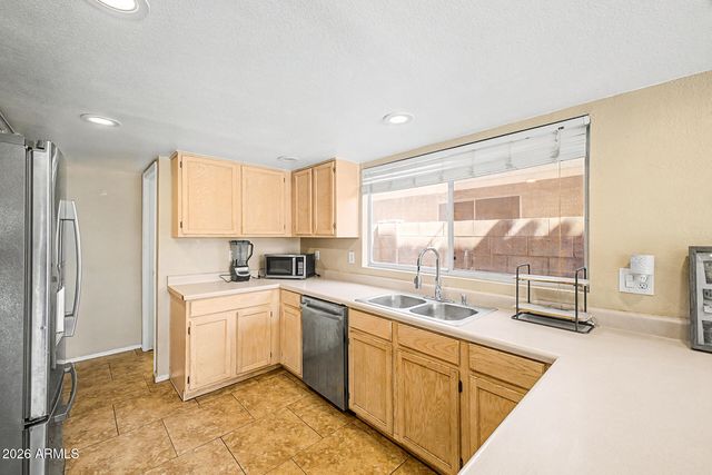 5031 W ORAIBI Drive, Glendale, AZ 85308