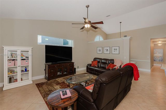 18253 NW 15th Ln, Pembroke Pines, FL 33029