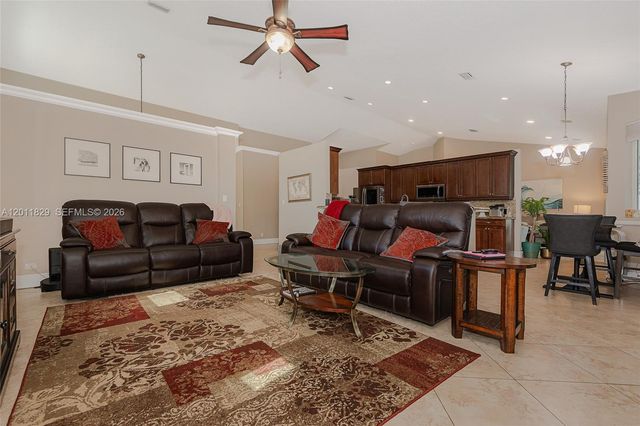 18253 NW 15th Ln, Pembroke Pines, FL 33029