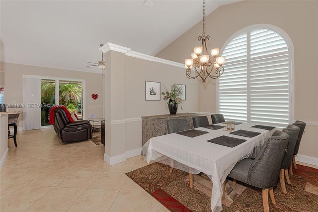 18253 NW 15th Ln, Pembroke Pines, FL 33029