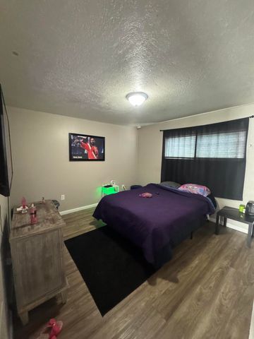 308 Charleston Street NE, Albuquerque, NM 87108