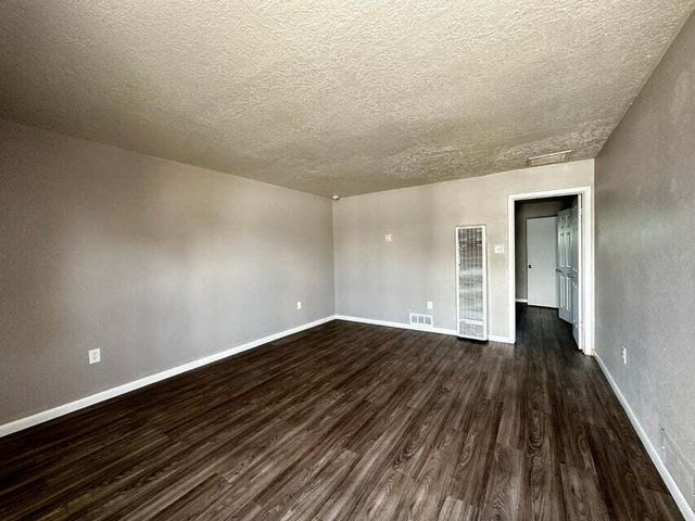 308 Charleston Street NE, Albuquerque, NM 87108