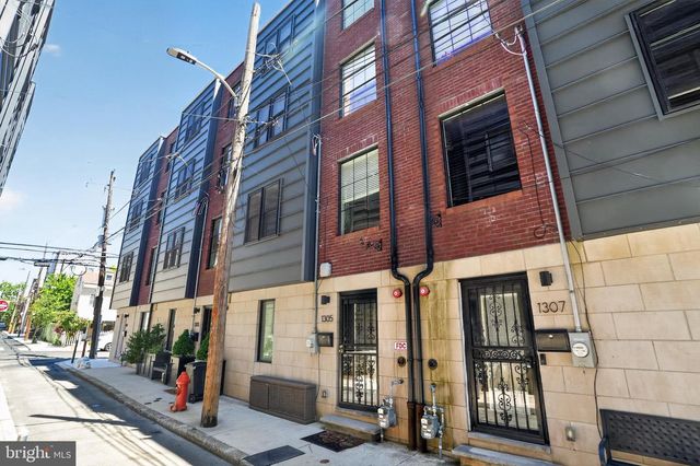1305 S HANCOCK ST, Philadelphia, PA 19147