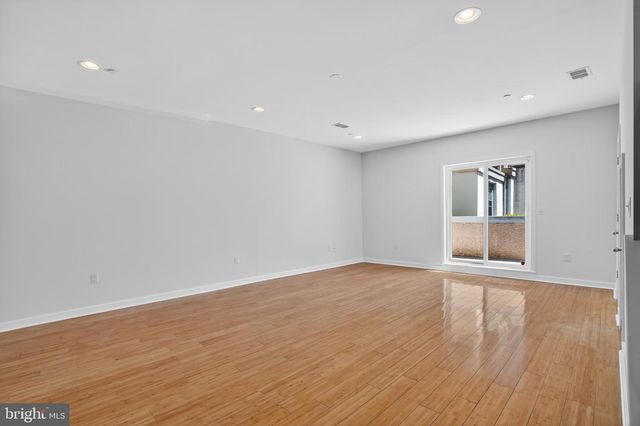 1305 S HANCOCK ST, Philadelphia, PA 19147
