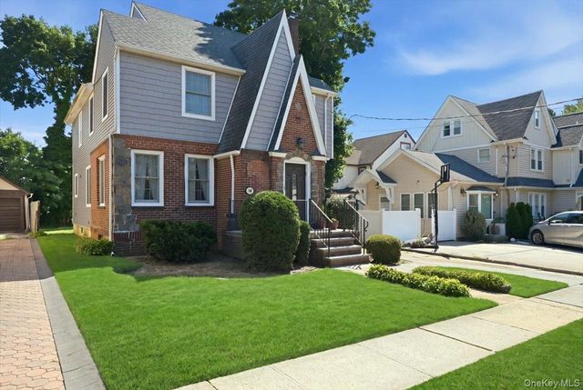 243 Spruce Street, West Hempstead, NY 11552