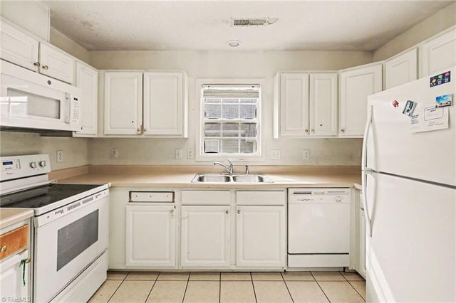 165 Cameron Way Circle, Winston-salem, NC 27103