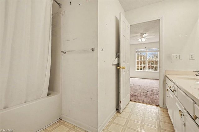 165 Cameron Way Circle, Winston-salem, NC 27103