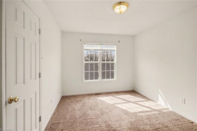 165 Cameron Way Circle, Winston-salem, NC 27103