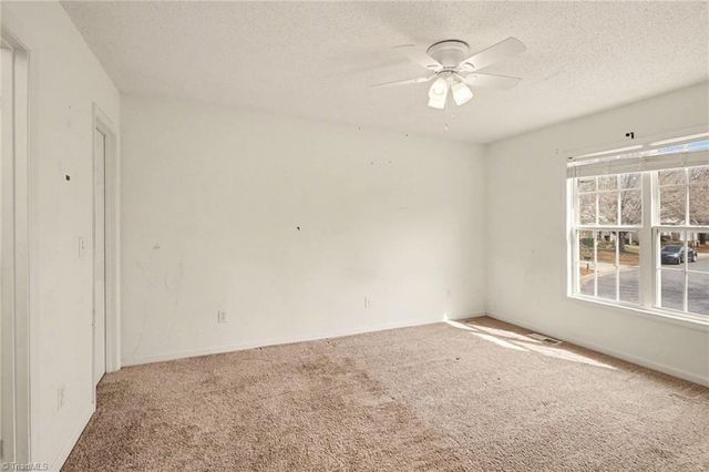 165 Cameron Way Circle, Winston-salem, NC 27103