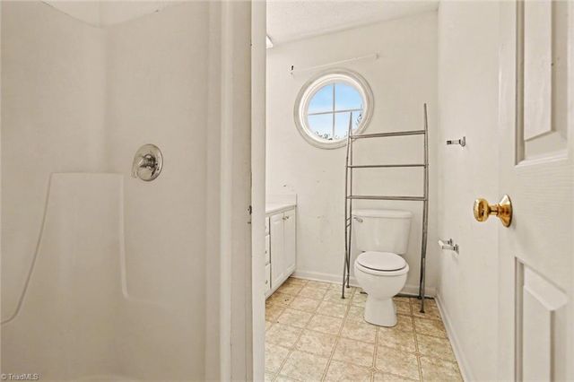 165 Cameron Way Circle, Winston-salem, NC 27103