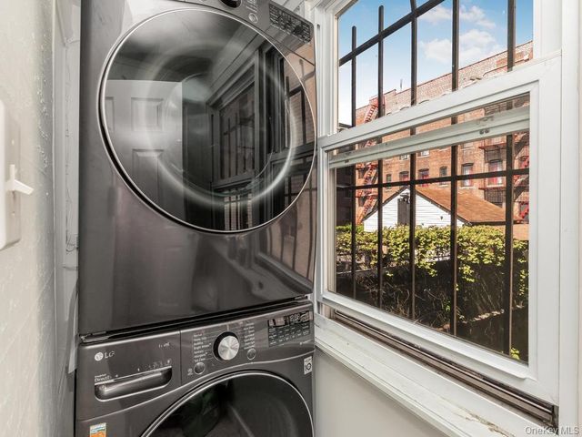 636 E 219th Street, Bronx, NY 10467