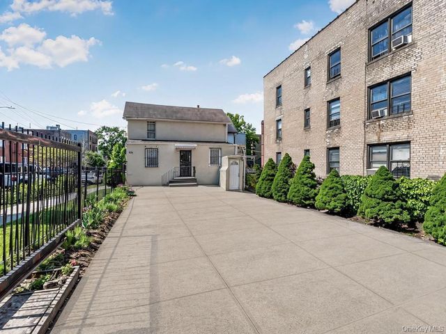 636 E 219th Street, Bronx, NY 10467