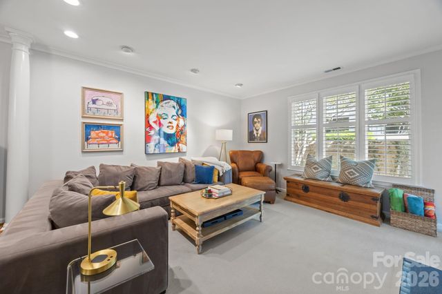 222 Queens Road 58, Charlotte, NC 28204