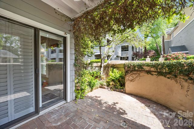 222 Queens Road 58, Charlotte, NC 28204