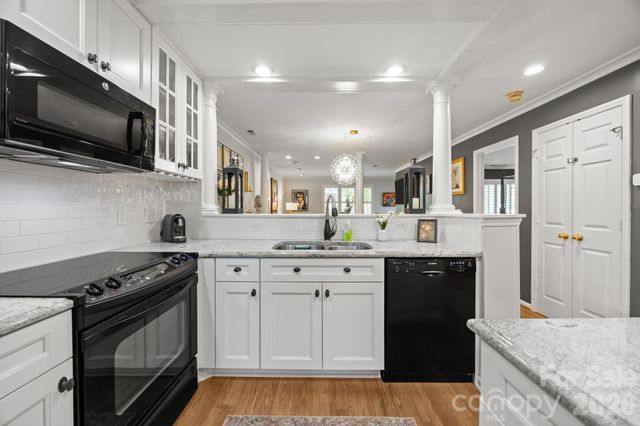 222 Queens Road 58, Charlotte, NC 28204