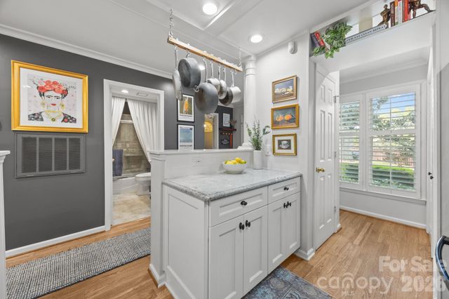 222 Queens Road 58, Charlotte, NC 28204