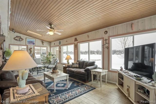 340 Angola Street, Wolverine Lake, MI 48390