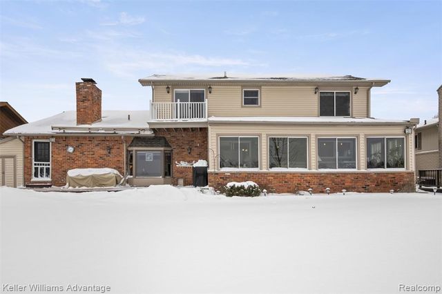 340 Angola Street, Wolverine Lake, MI 48390