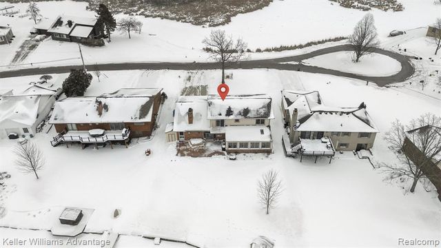 340 Angola Street, Wolverine Lake, MI 48390