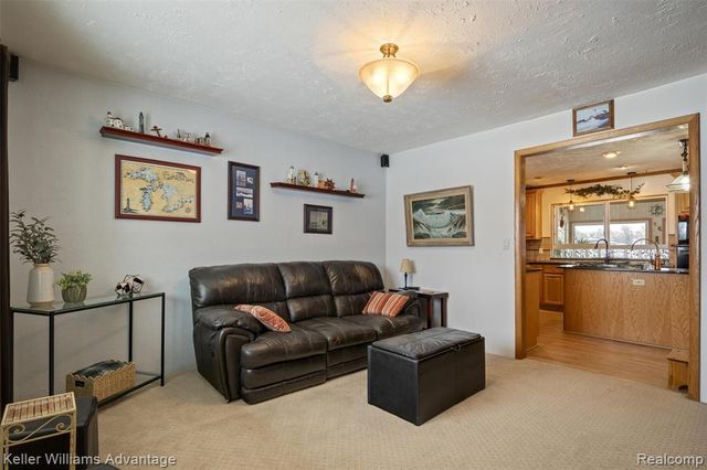 340 Angola Street, Wolverine Lake, MI 48390