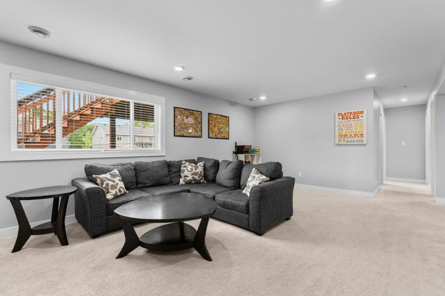 217 Brookestone Drive SE, Rochester, MN 55904