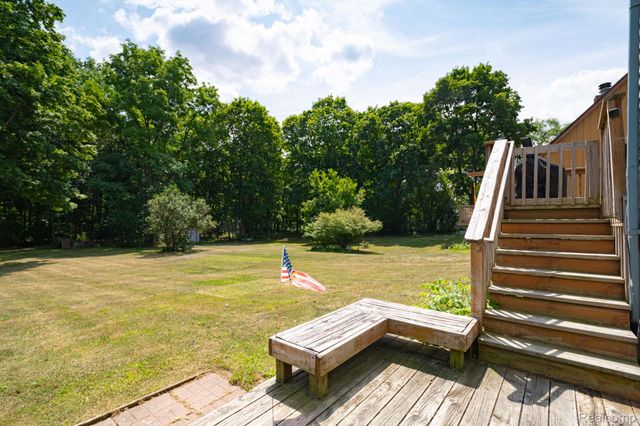 4792 Broadway Street, Commerce Charter Township, MI 48382