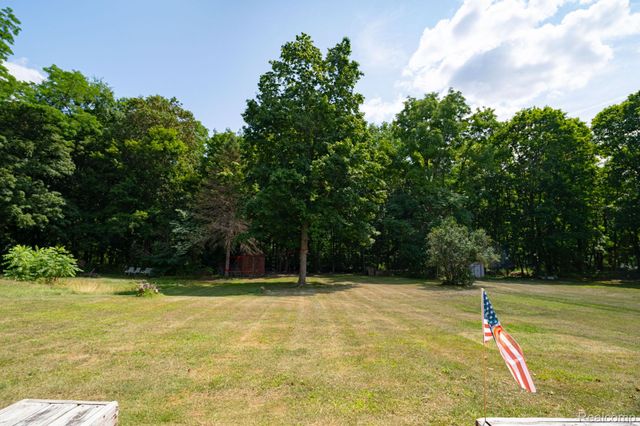 4792 Broadway Street, Commerce Charter Township, MI 48382