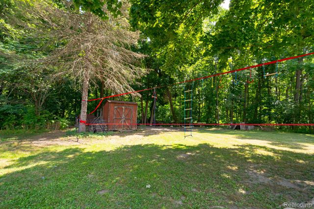 4792 Broadway Street, Commerce Charter Township, MI 48382
