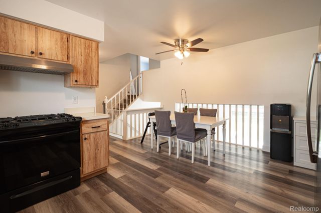 4792 Broadway Street, Commerce Charter Township, MI 48382