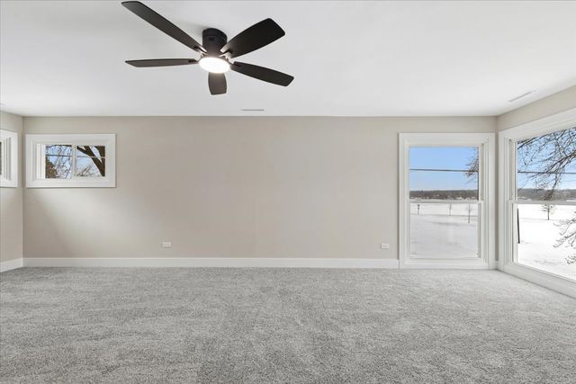 4518 W Shore Drive, Mchenry, IL 60050