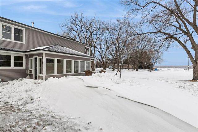 4518 W Shore Drive, Mchenry, IL 60050