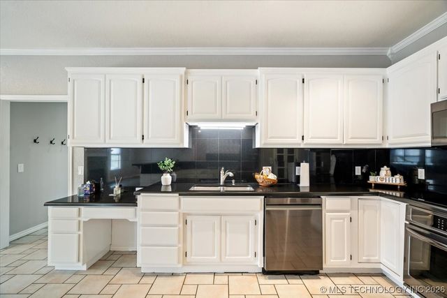 15412 E 78th Street N, Owasso, OK 74055