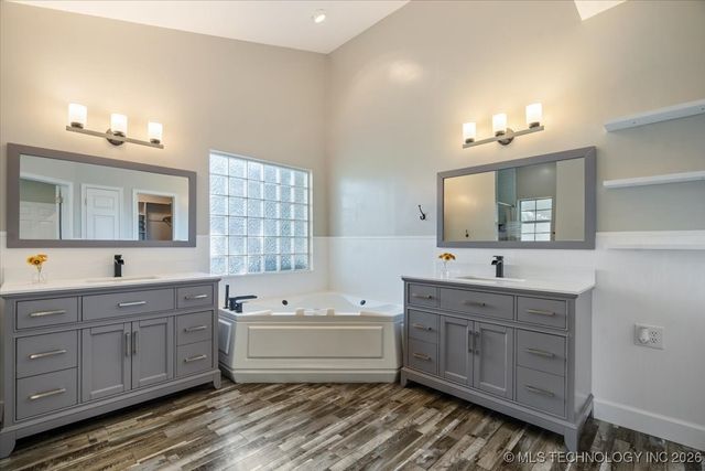 15412 E 78th Street N, Owasso, OK 74055