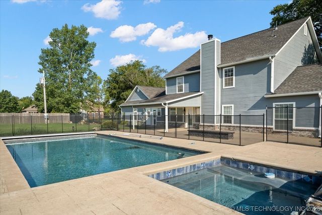 15412 E 78th Street N, Owasso, OK 74055