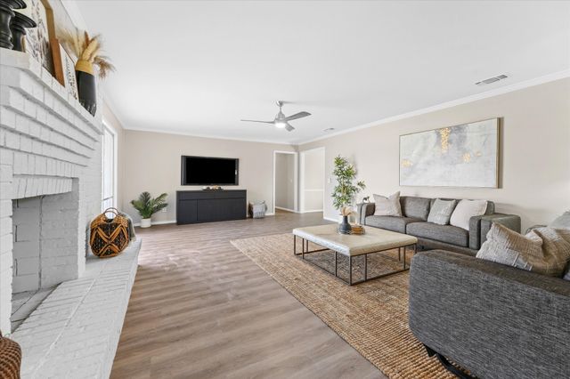 1701 Westlake Drive, Plano, TX 75075