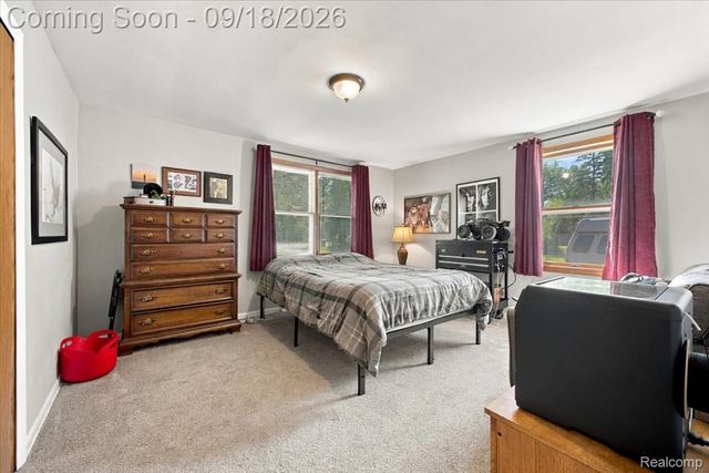 11184 N Fenton Road, Fenton Charter Township, MI 48430