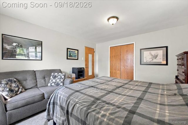 11184 N Fenton Road, Fenton Charter Township, MI 48430