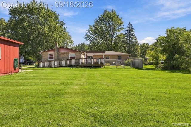 11184 N Fenton Road, Fenton Charter Township, MI 48430