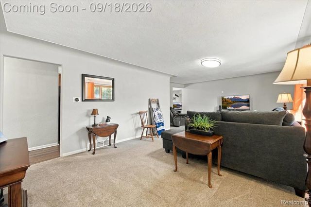 11184 N Fenton Road, Fenton Charter Township, MI 48430