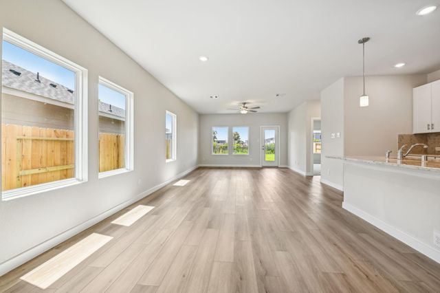 14154 Granger Pointe, Conroe, TX 77302