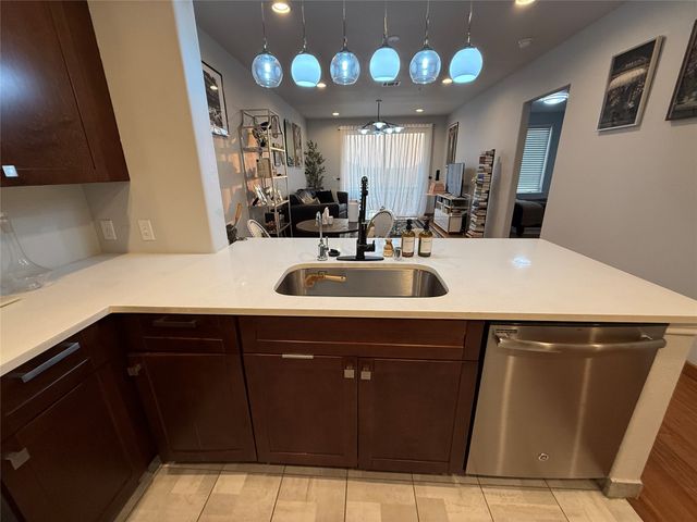 1220 W Trinity Mills Road 3010, Carrollton, TX 75006