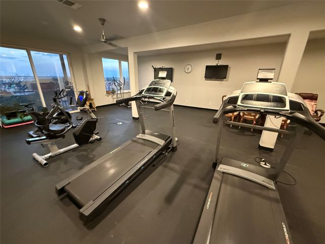 1220 W Trinity Mills Road 3010, Carrollton, TX 75006