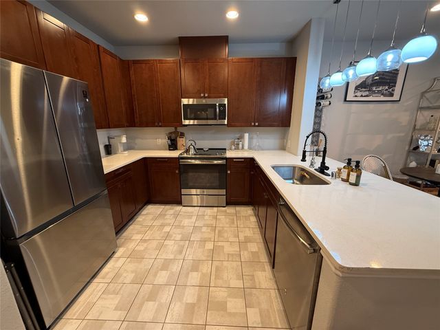1220 W Trinity Mills Road 3010, Carrollton, TX 75006