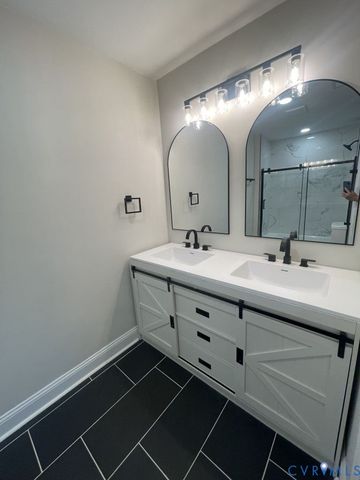 8406 Pine Hill Rd, Mechanicsville, VA 23116